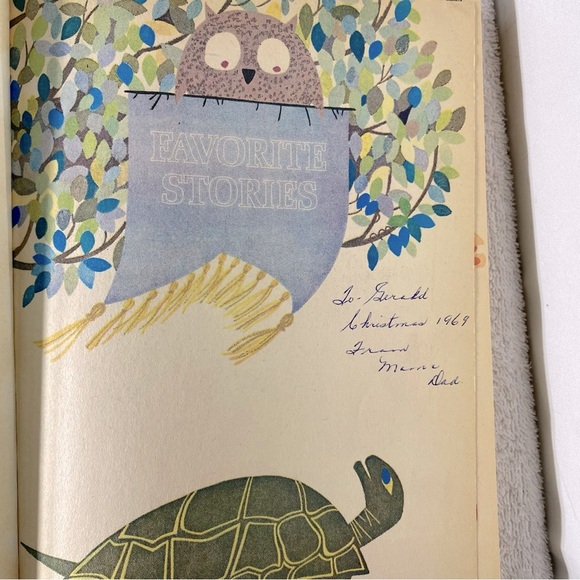 Vintage Favourite Stories Children's Book - Picture 11 of 14